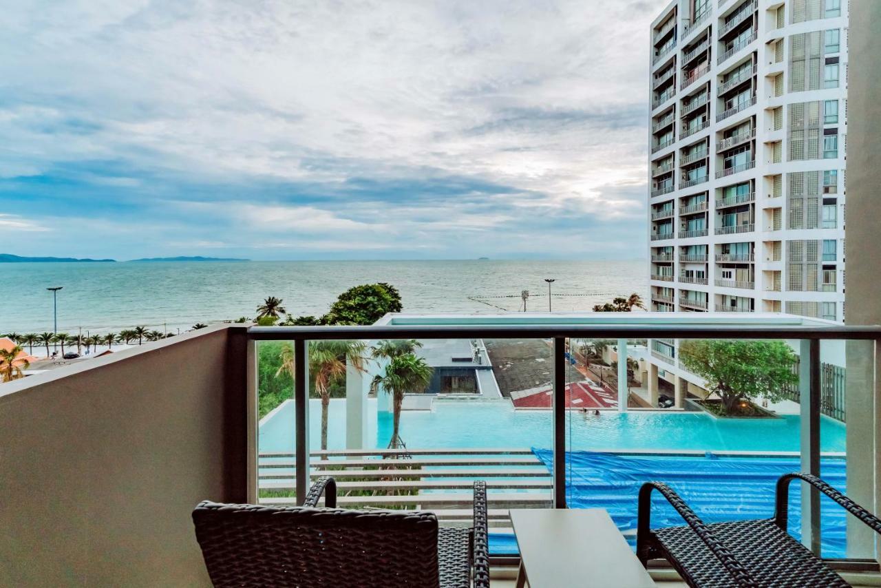 Pattaya Aeras Condotel Jomtien Beach Esterno foto